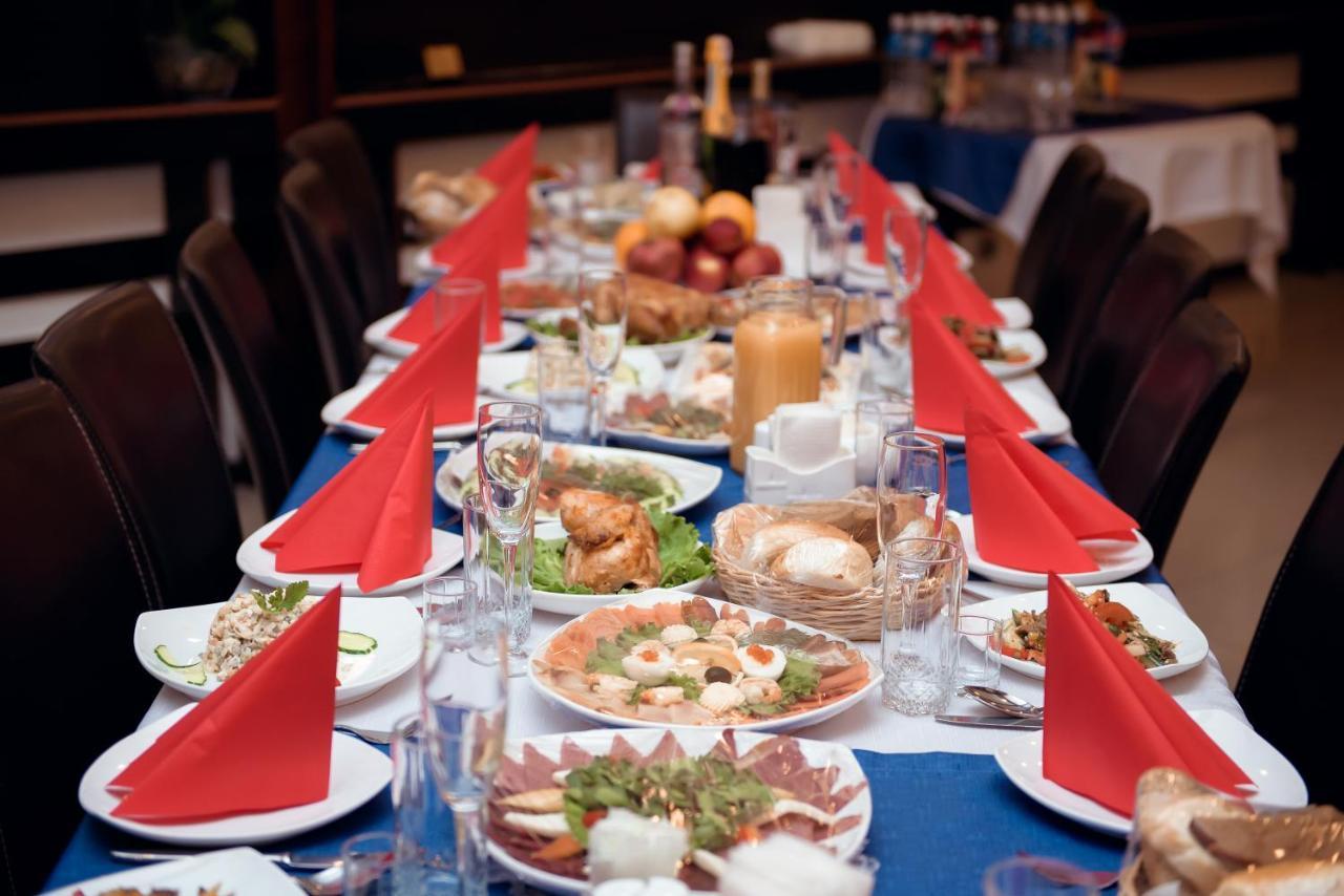 Kapriz Karakol Hotel Ngoại thất bức ảnh