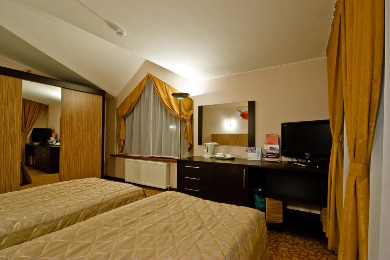 Kapriz Karakol Hotel Ngoại thất bức ảnh
